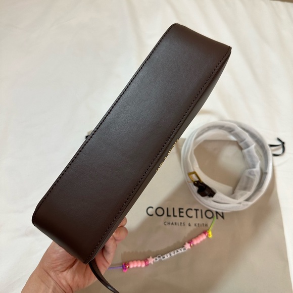 NWOT Charles & Keith Gabine Leather Trapeze Bag - Dark Brown, GENUINE LEATHER - Picture 5 of 11